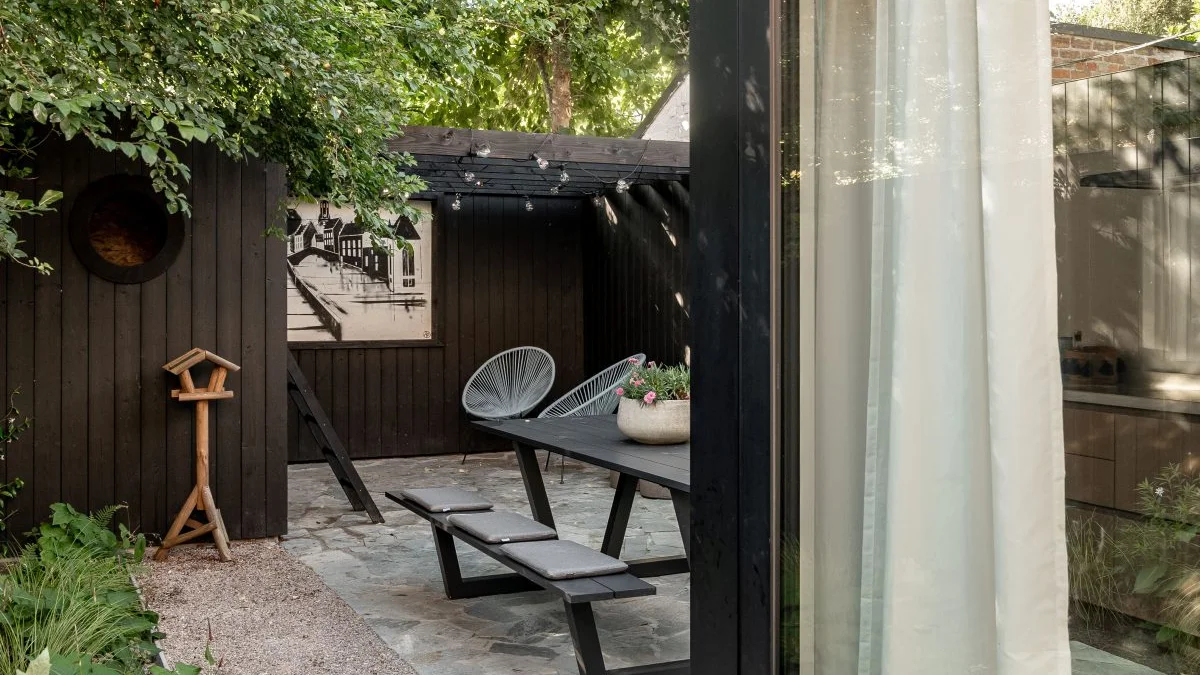 Kindvriendelijke binnentuin bij B&B Huyze Huyghe